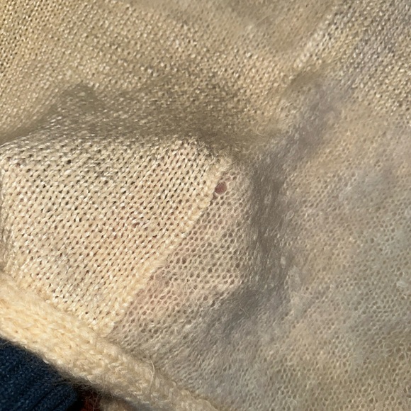 Hand Knit Cream Open Vest - Picture 5 of 6